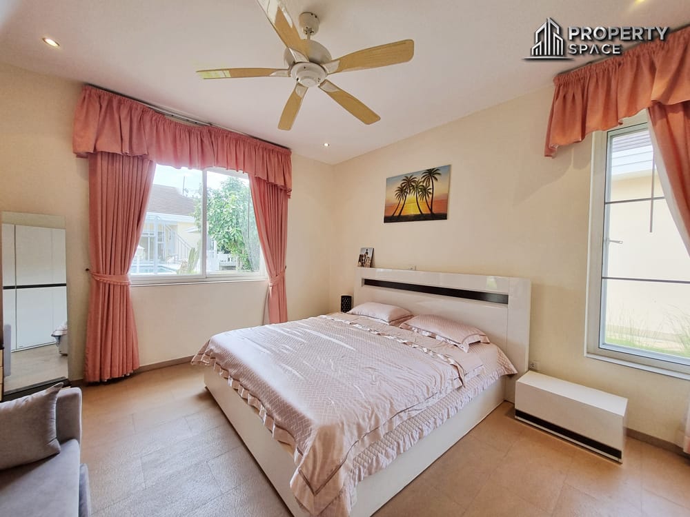 Luxury Spacious 8 Bedroom Pool Villa In East Pattaya For Rent Image 42