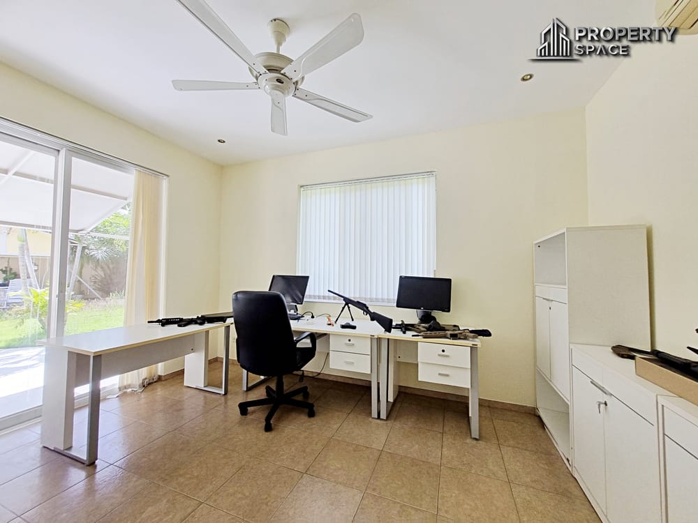 Luxury Spacious 8 Bedroom Pool Villa In East Pattaya For Rent Image 51