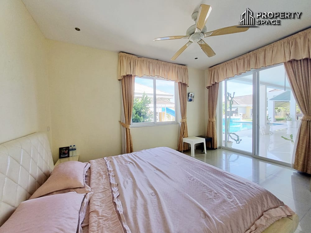 Luxury Spacious 8 Bedroom Pool Villa In East Pattaya For Rent Image 26