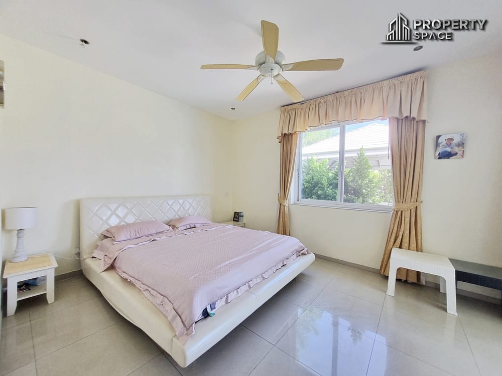 Luxury Spacious 8 Bedroom Pool Villa In East Pattaya For Rent Image 27