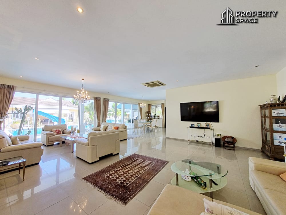 Luxury Spacious 8 Bedroom Pool Villa In East Pattaya For Rent Image 13