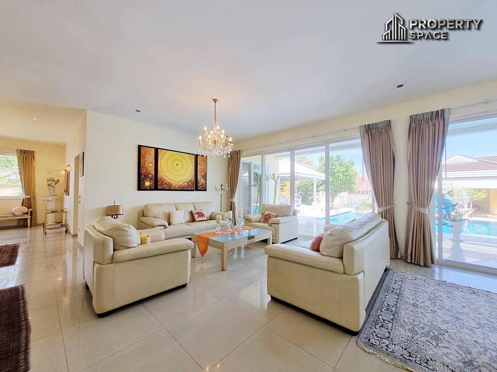 Luxury Spacious 8 Bedroom Pool Villa In East Pattaya For Rent Image 12