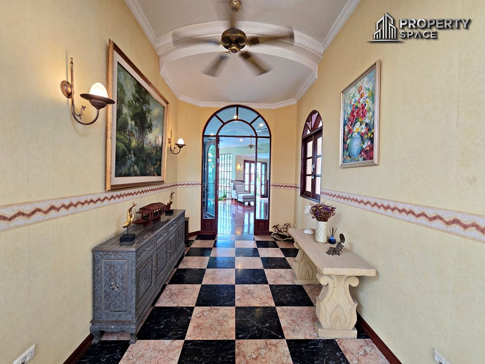 Classic European 5 Bedroom Pool Villa Suwattana Garden Home Soi nern Pattaya For Sale Image 13