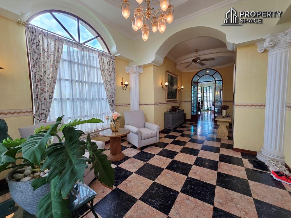 Classic European 5 Bedroom Pool Villa Suwattana Garden Home Soi nern Pattaya For Sale Image 12