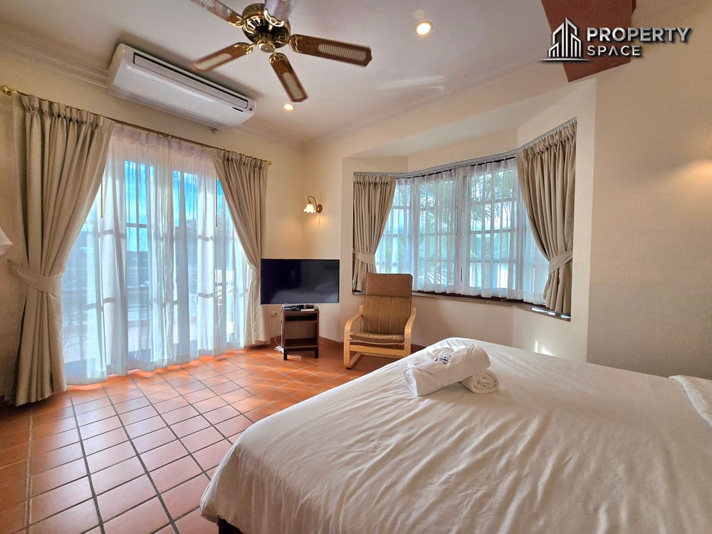 Classic European 5 Bedroom Pool Villa Suwattana Garden Home Soi nern Pattaya For Sale Image 52