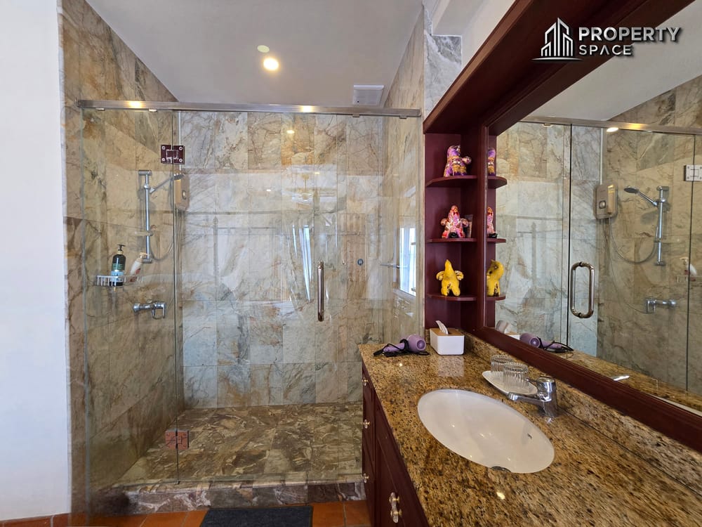 Classic European 5 Bedroom Pool Villa Suwattana Garden Home Soi nern Pattaya For Sale Image 49