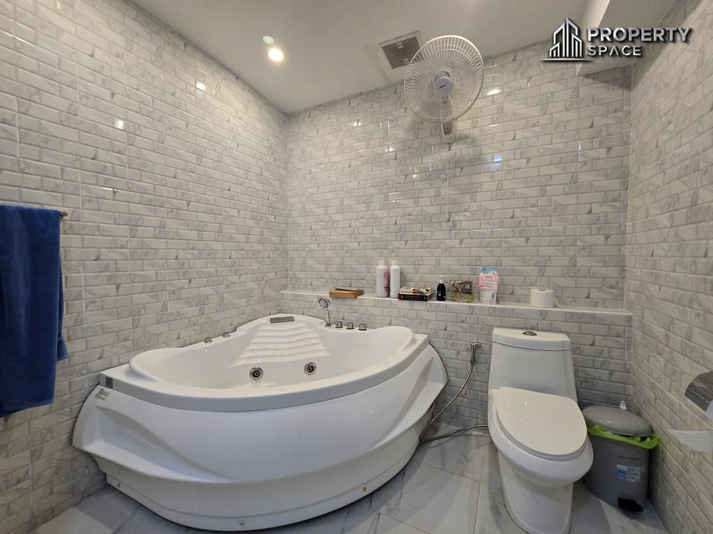 Classic European 5 Bedroom Pool Villa Suwattana Garden Home Soi nern Pattaya For Sale Image 62