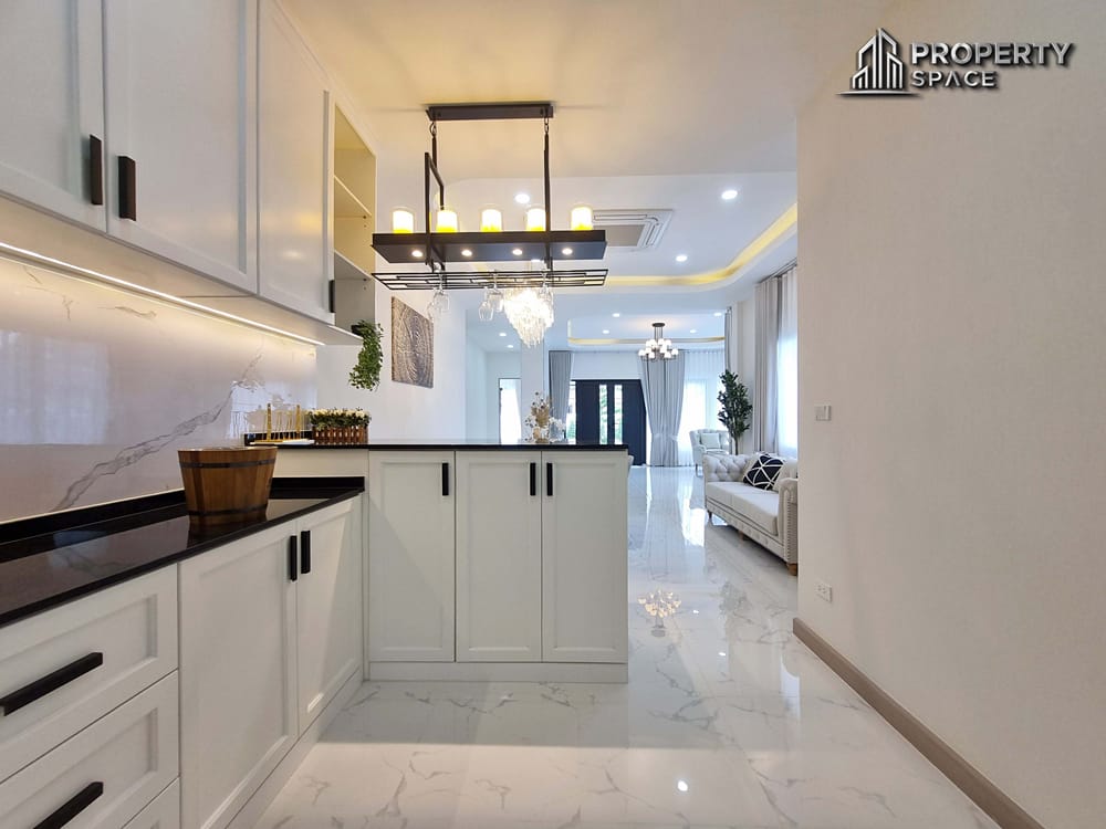 4 Bedroom Pool Villa Near Tara Pattana International School In East Pattaya For Sale And Rent Image 20