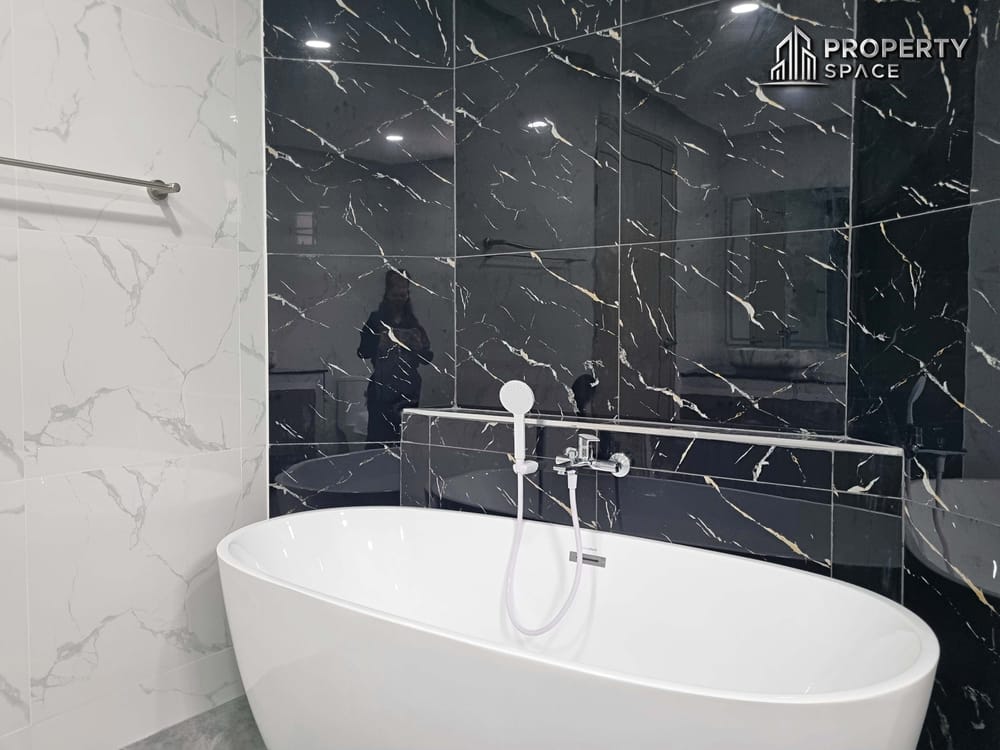 4 Bedroom Pool Villa Near Tara Pattana International School In East Pattaya For Sale And Rent Image 34