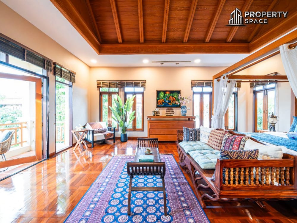 Luxury 3 Bedroom Pool Villa In View Talay Marina Pattaya For Sale Image 9