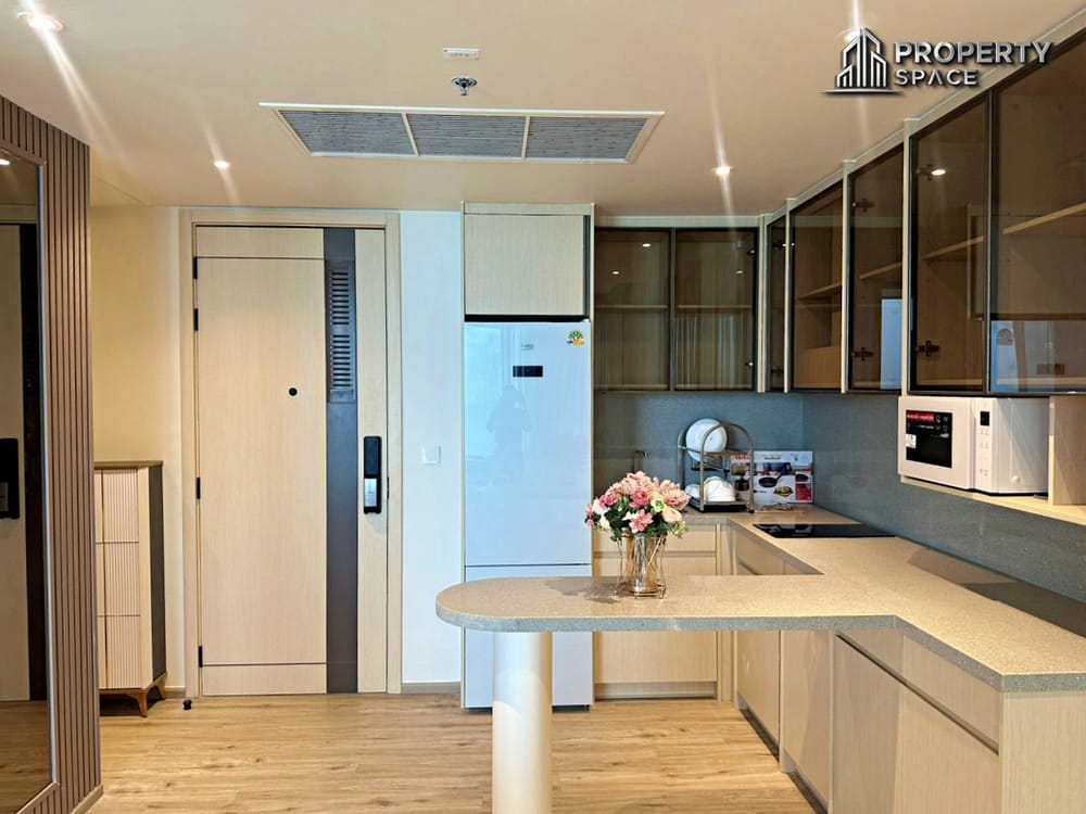 Sea View Luxury 1 Bedroom In Arom Wongamat Condo For Rent Image 14