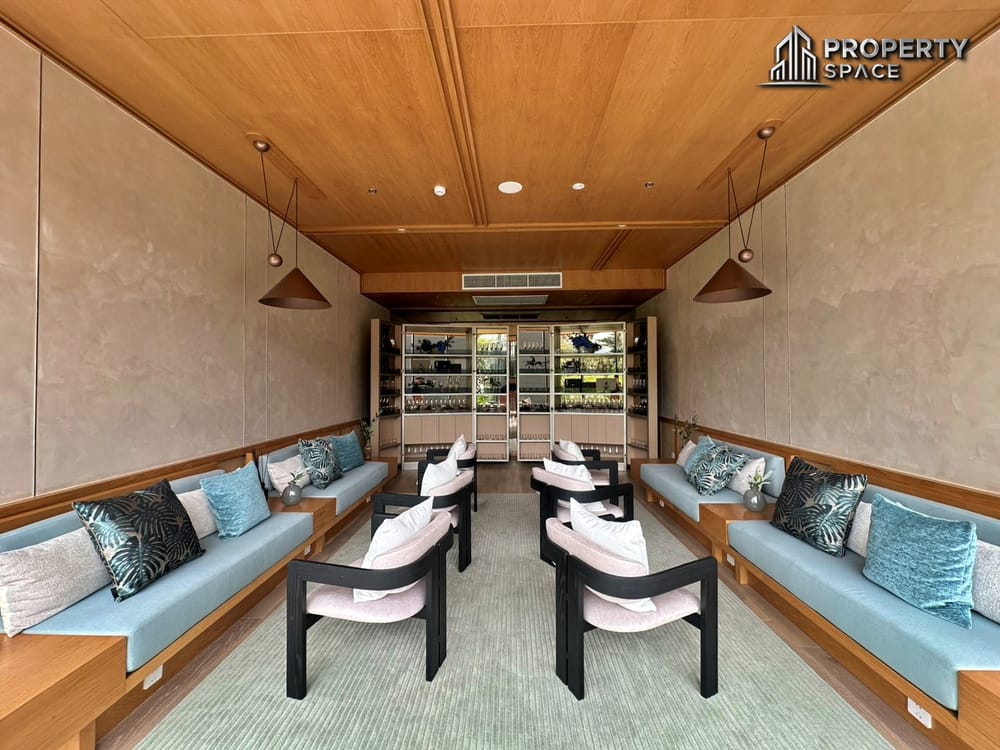 Sea View Luxury 1 Bedroom In Arom Wongamat Condo For Rent Image 31