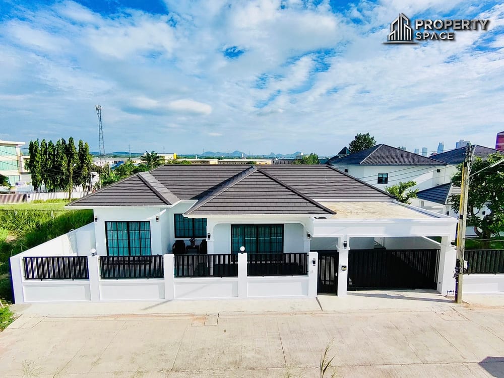 Brand New 3 Bedroom Pool Villa In Huay Yai Pattaya For Sale Image 1