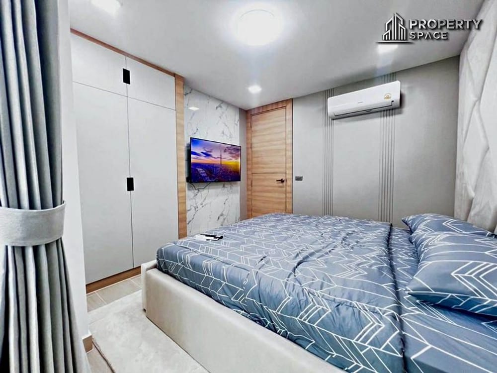 Sea View 2 Bedroom Condo in AD Condo Hyatt For Sale  Image 12