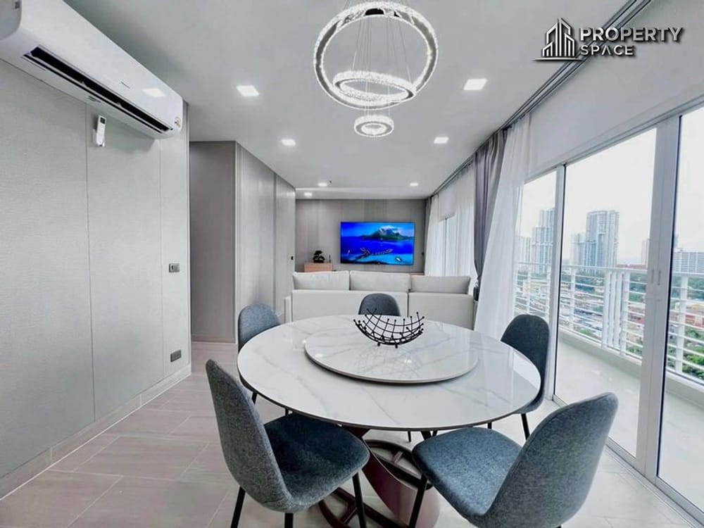 Sea View 2 Bedroom Condo in AD Condo Hyatt For Sale  Image 13