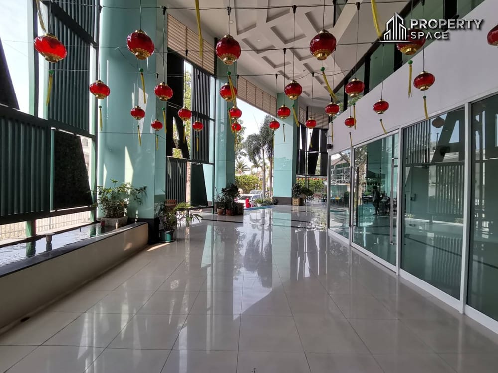 Sea View 2 Bedroom Condo in AD Condo Hyatt For Sale  Image 16