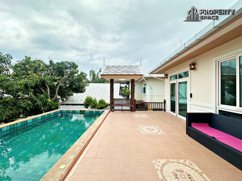 Spacious 6-Bedroom Pool Villa in Amorn Village East Pattaya Image 4