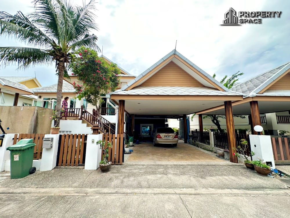 Spacious 6-Bedroom Pool Villa in Amorn Village East Pattaya Image 48