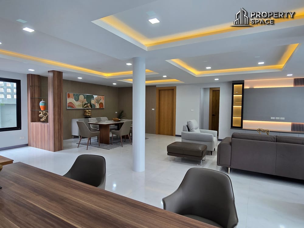 Modern 2 Storey 4 Bedroom Pool Villa In Central Pattaya For Sale  Image 14