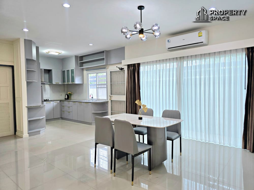 Newly Renovated 3 Bedroom Fully Furnished House In East Pattaya For Sale Image 12