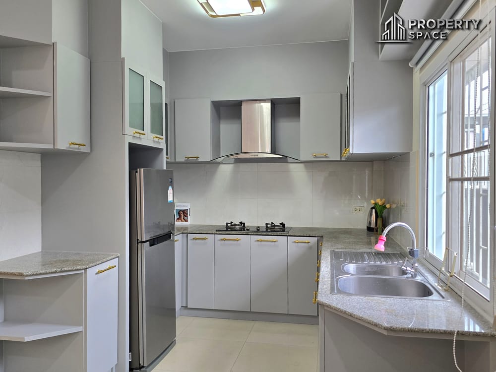 Newly Renovated 3 Bedroom Fully Furnished House In East Pattaya For Sale Image 13