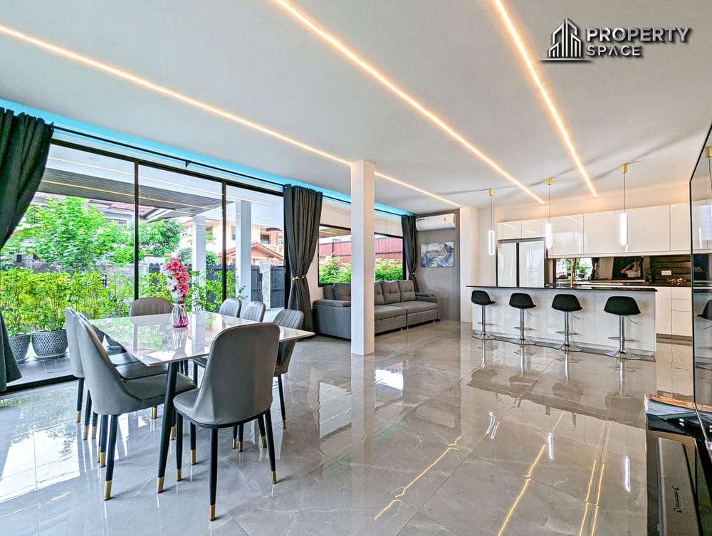 Luxurious 7 Bedroom Pool Villa In Khao Talo Pattaya For Rent Image 6