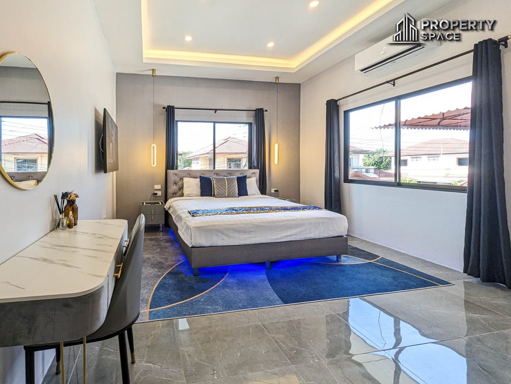 Luxurious 7 Bedroom Pool Villa In Khao Talo Pattaya For Rent Image 24