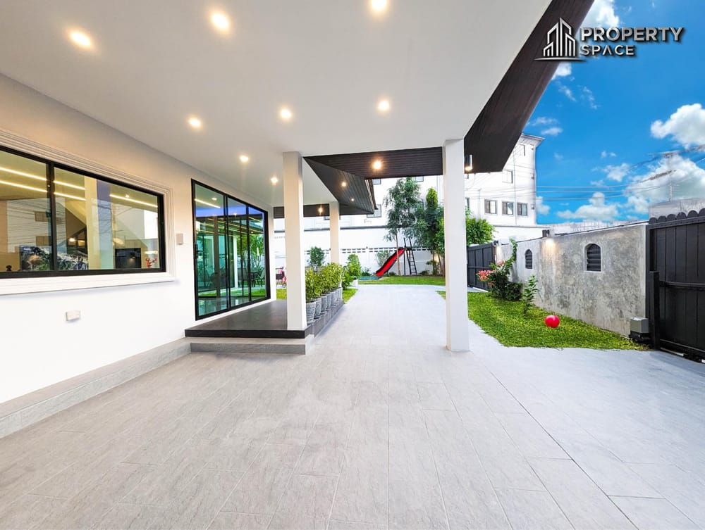 Luxurious 7 Bedroom Pool Villa In Khao Talo Pattaya For Rent Image 5