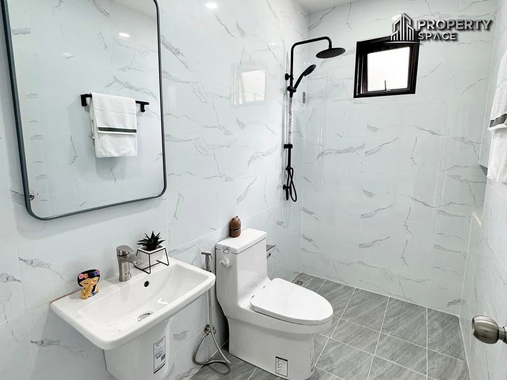 Brand New 3 Bedroom Modern Single House In Nong Plai Lai Near Regent International School Image 11