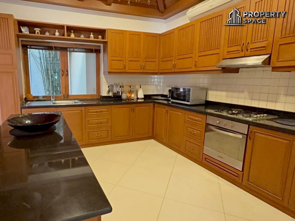 Large Thai Style 4 Bedroom Pool Villa Near Tara Pattana International School  Image 11