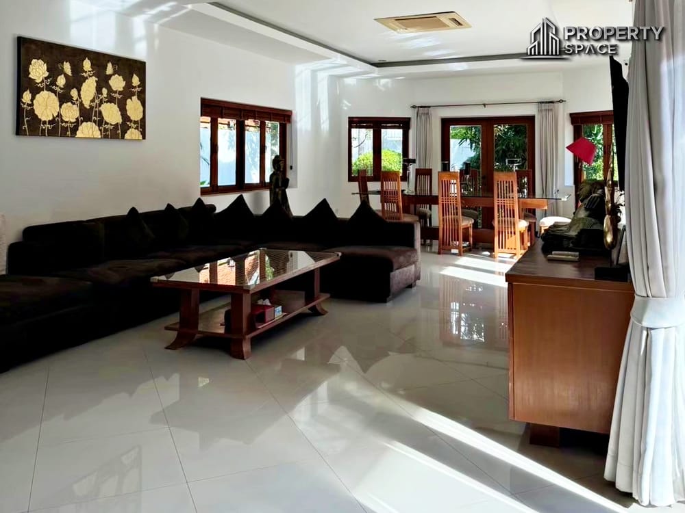 Large Thai Style 4 Bedroom Pool Villa Near Tara Pattana International School  Image 8