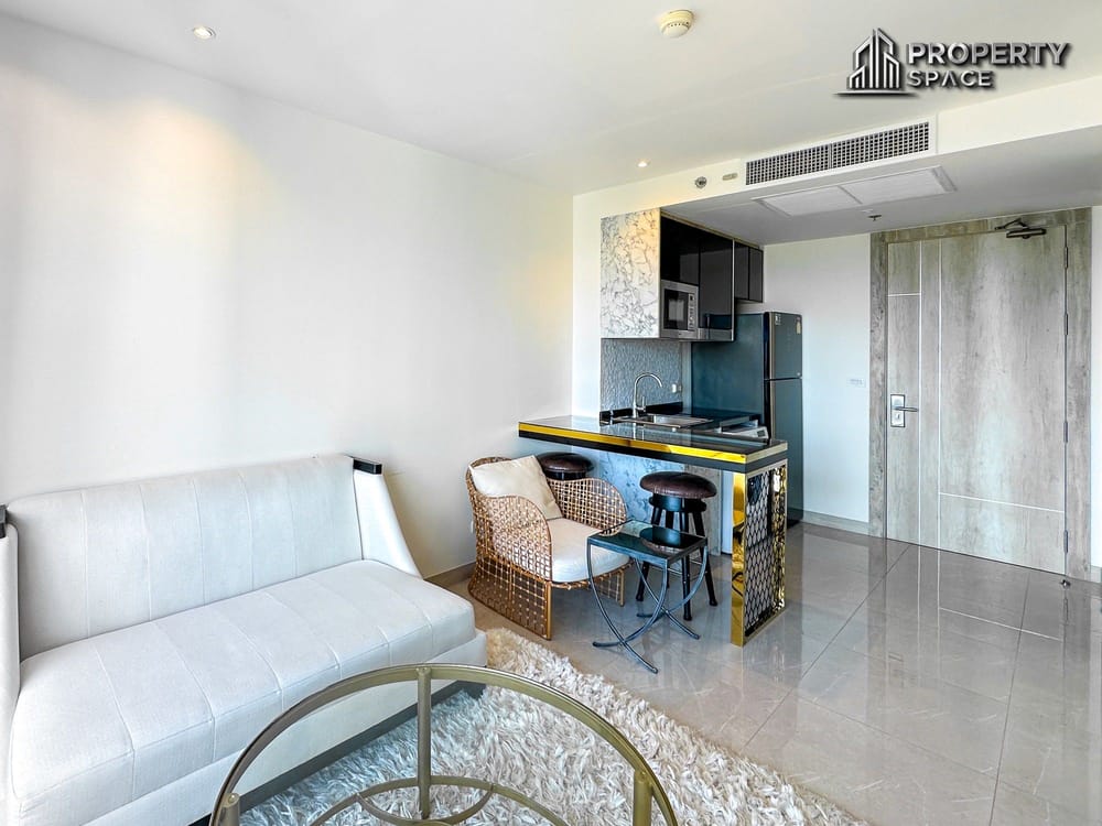 Sea View 1 Bedroom Luxury Condo With Jacuzzi In Riviera Monaco Pattaya Image 6