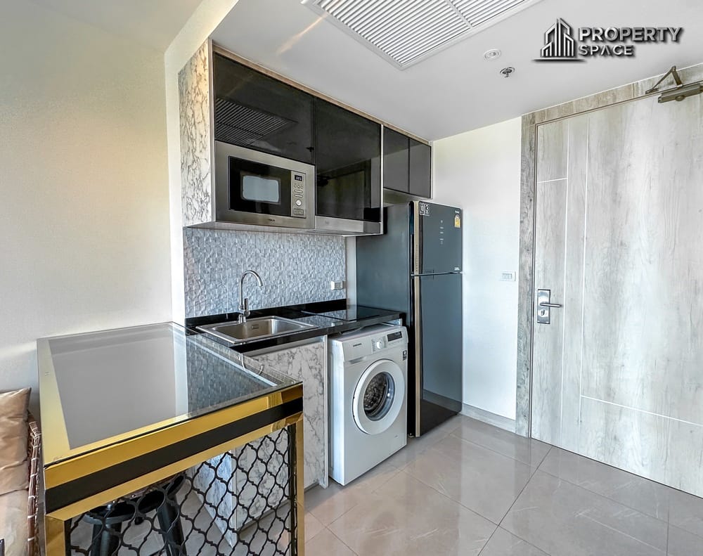 Sea View 1 Bedroom Luxury Condo With Jacuzzi In Riviera Monaco Pattaya Image 7