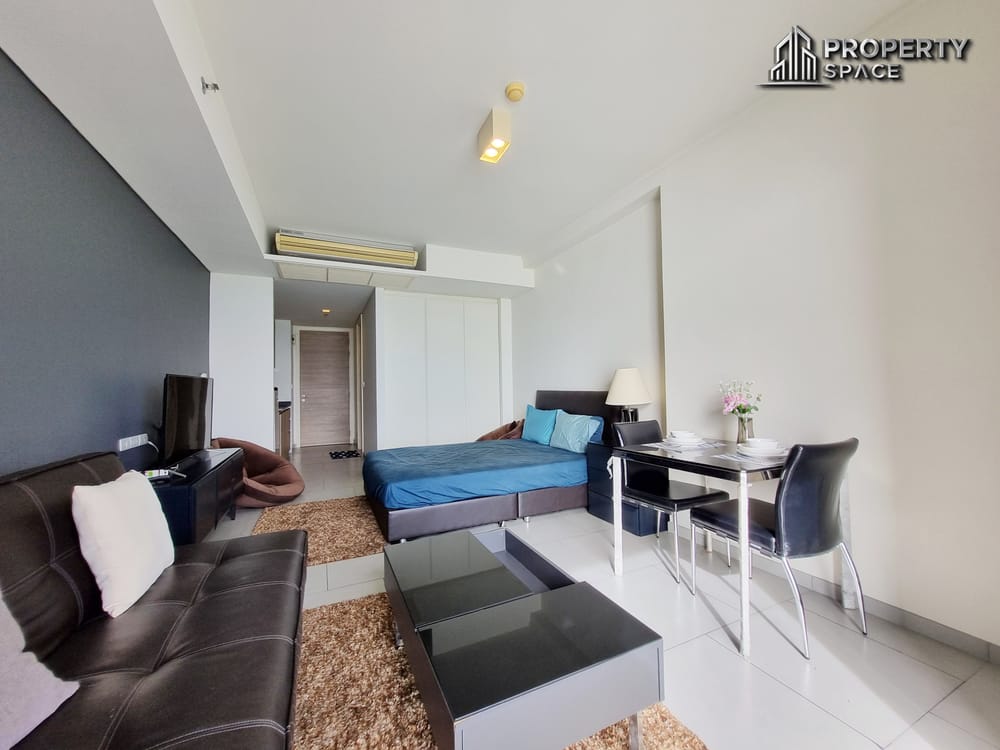Beachfront Sea View Studio In The Zire Wongamat Condo For Rent Image 12