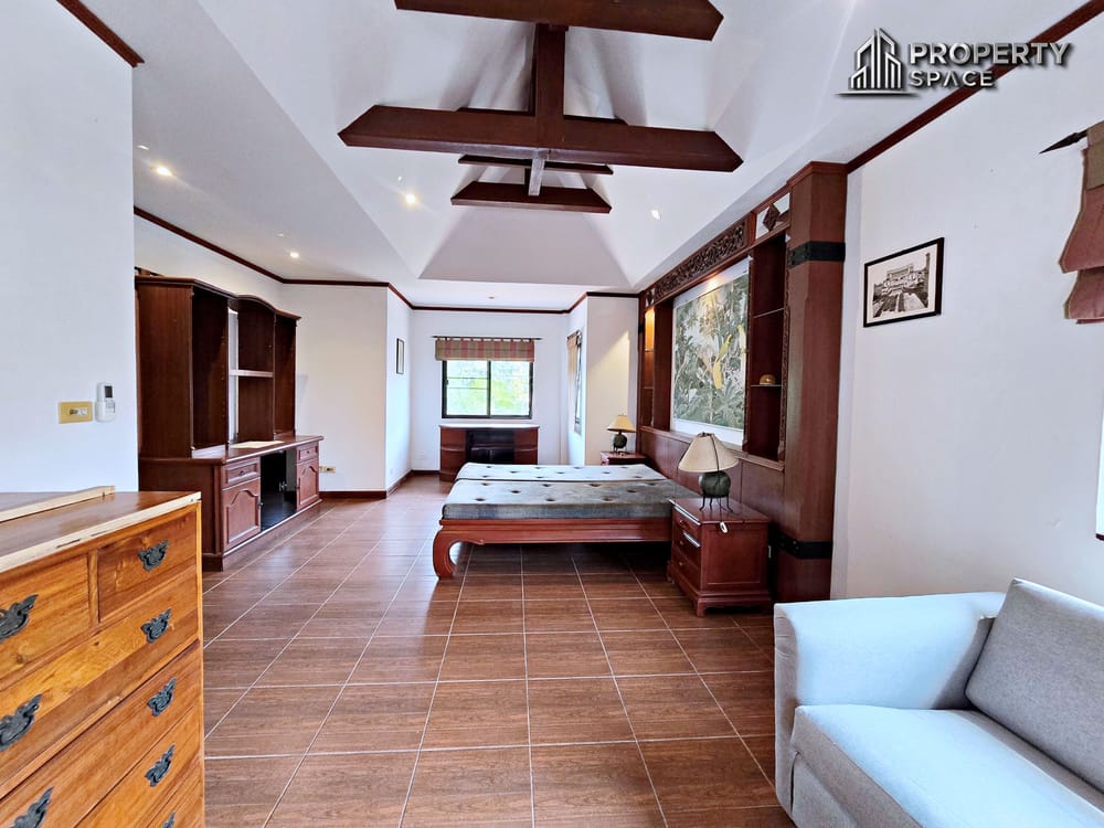 Pet Friendly 3 Bedroom Villa With Outdoor Jacuzzi In Paradise Villa 1 Pattaya Image 27