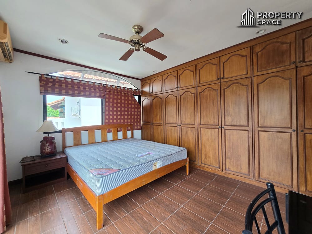 Pet Friendly 3 Bedroom Villa With Outdoor Jacuzzi In Paradise Villa 1 Pattaya Image 33