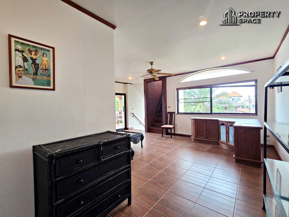 Pet Friendly 3 Bedroom Villa With Outdoor Jacuzzi In Paradise Villa 1 Pattaya Image 36