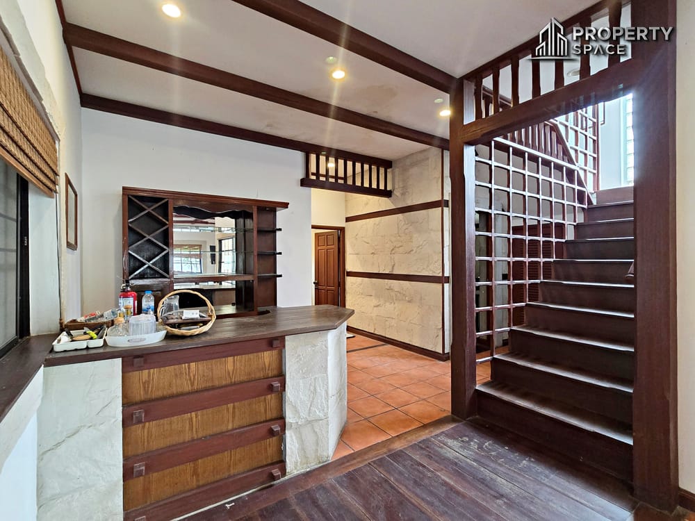 Pet Friendly 3 Bedroom Villa With Outdoor Jacuzzi In Paradise Villa 1 Pattaya Image 21