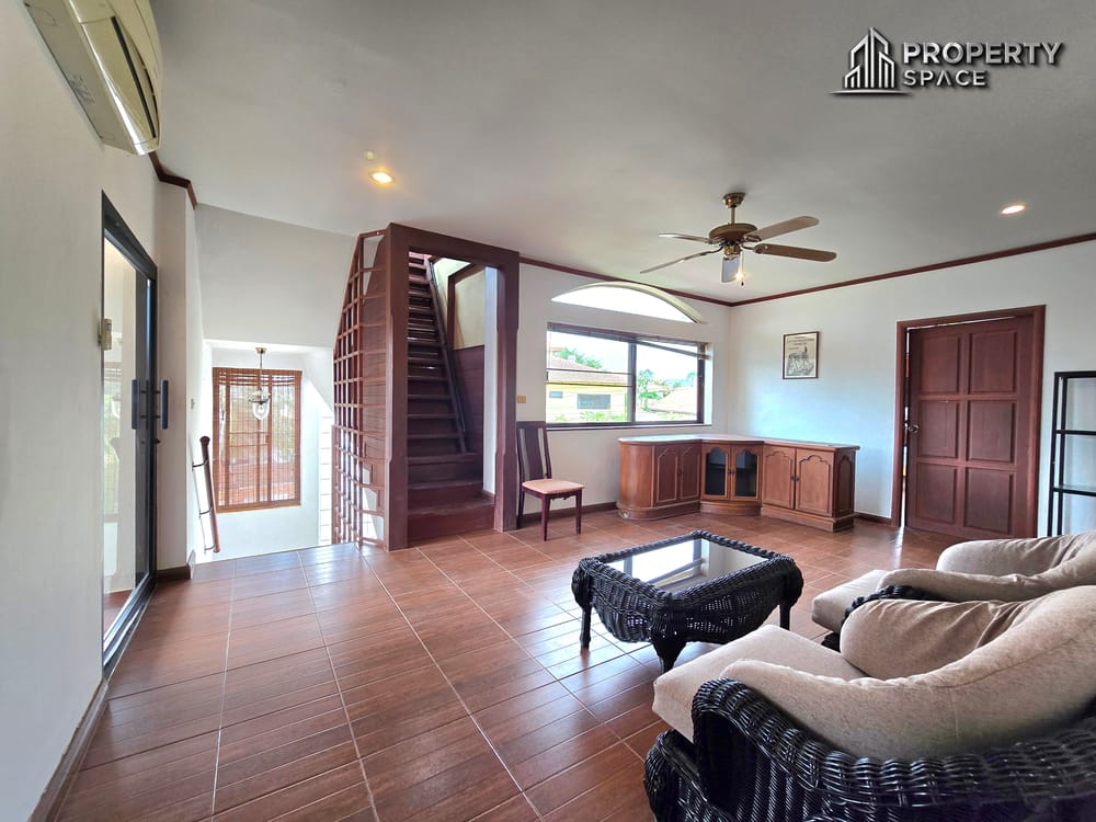 Pet Friendly 3 Bedroom Villa With Outdoor Jacuzzi In Paradise Villa 1 Pattaya Image 23