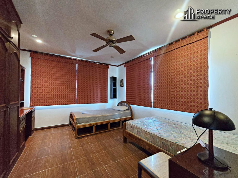 Pet Friendly 3 Bedroom Villa With Outdoor Jacuzzi In Paradise Villa 1 Pattaya Image 37