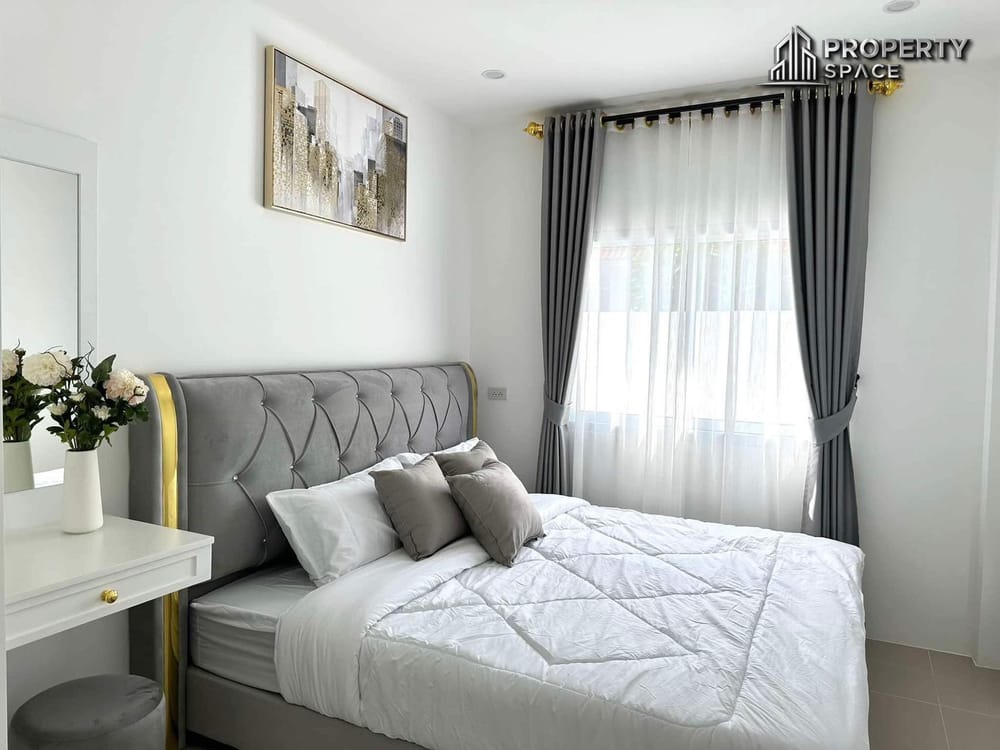 Brand New Modern Single-Detached 3 Bedroom House In East Pattaya Image 7