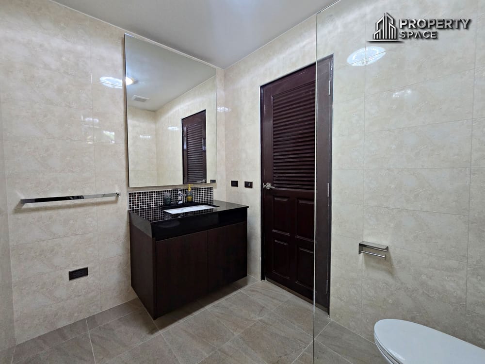 Modern 3 Bedroom Pool Villa In Natheekarn Park View Mabprachan Lake Pattaya Image 29