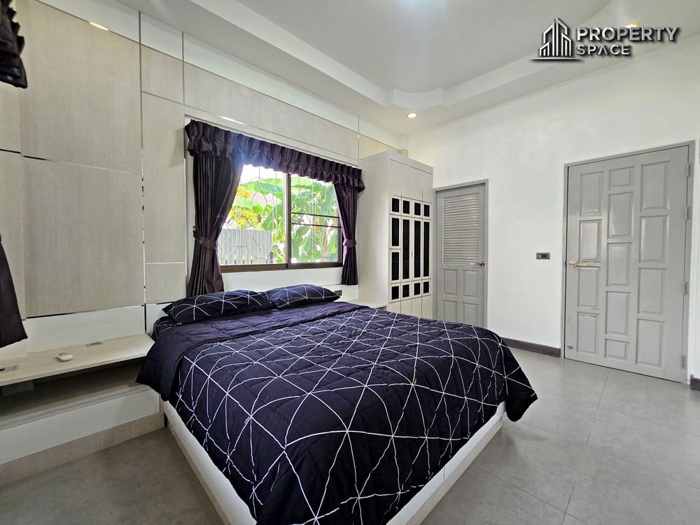 Modern 3 Bedroom Pool Villa In Natheekarn Park View Mabprachan Lake Pattaya Image 27