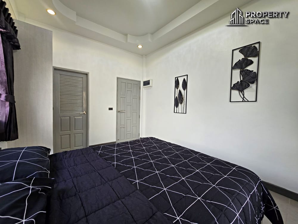 Modern 3 Bedroom Pool Villa In Natheekarn Park View Mabprachan Lake Pattaya Image 28