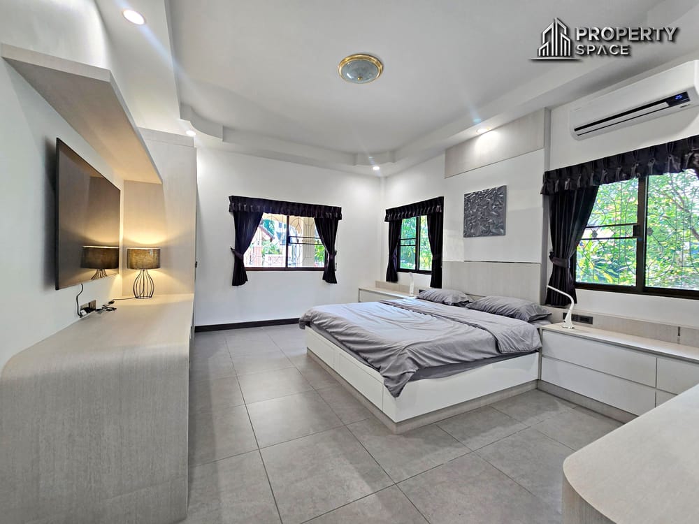 Modern 3 Bedroom Pool Villa In Natheekarn Park View Mabprachan Lake Pattaya Image 17