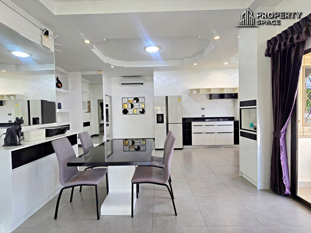 Modern 3 Bedroom Pool Villa In Natheekarn Park View Mabprachan Lake Pattaya Image 9