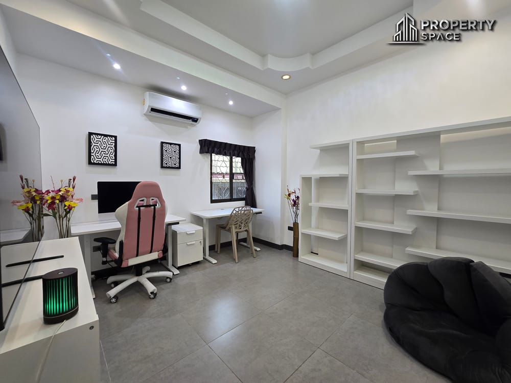 Modern 3 Bedroom Pool Villa In Natheekarn Park View Mabprachan Lake Pattaya Image 32