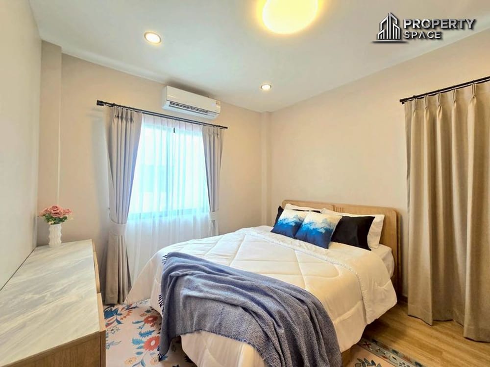 Modern 3-Bedroom Detached House In Patta Village Pattaya Image 13