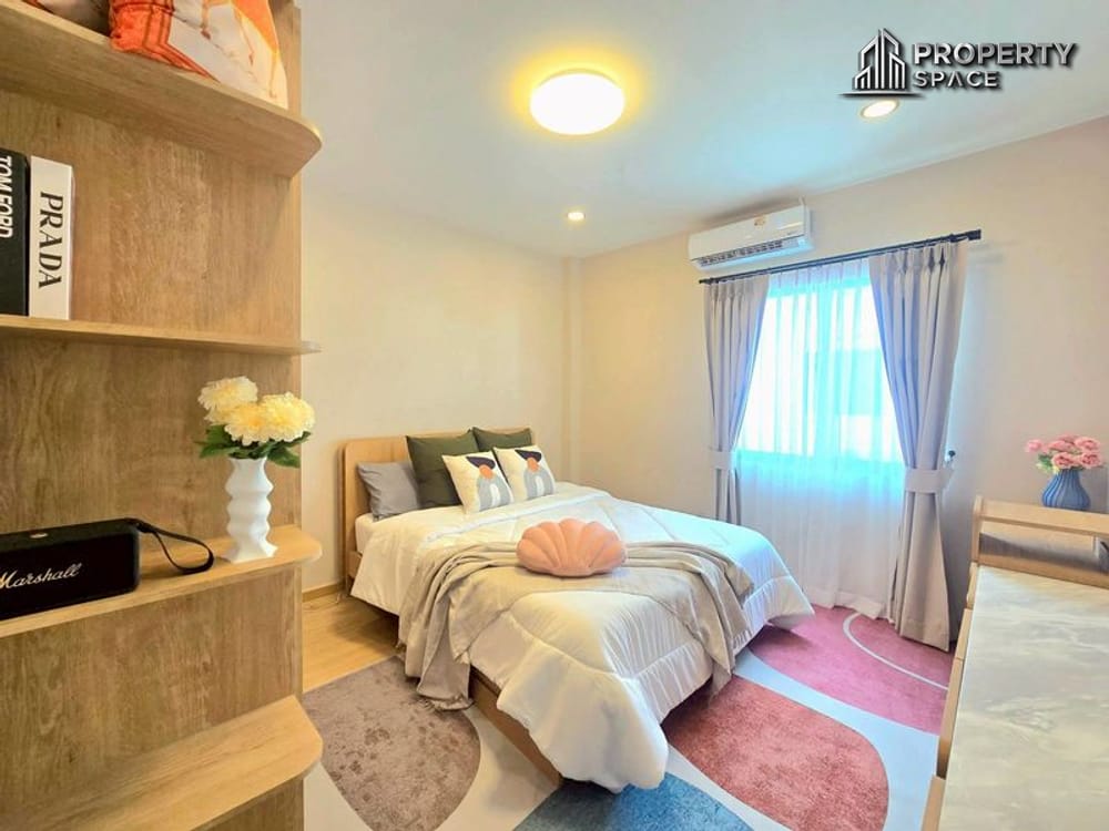 Modern 3-Bedroom Detached House In Patta Village Pattaya Image 17