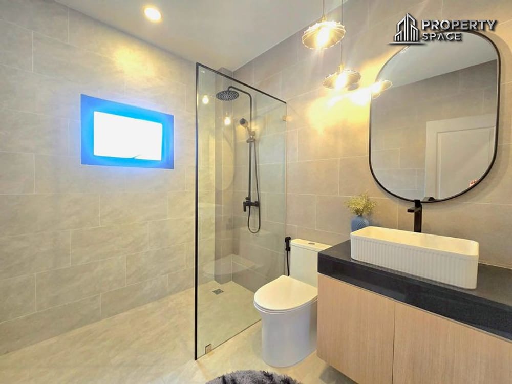 Modern 3-Bedroom Detached House In Patta Village Pattaya Image 16